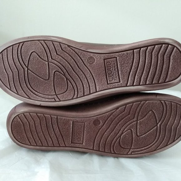 CLOUD Footwear Faith Wool Lined Bootie - Picture 6 of 6